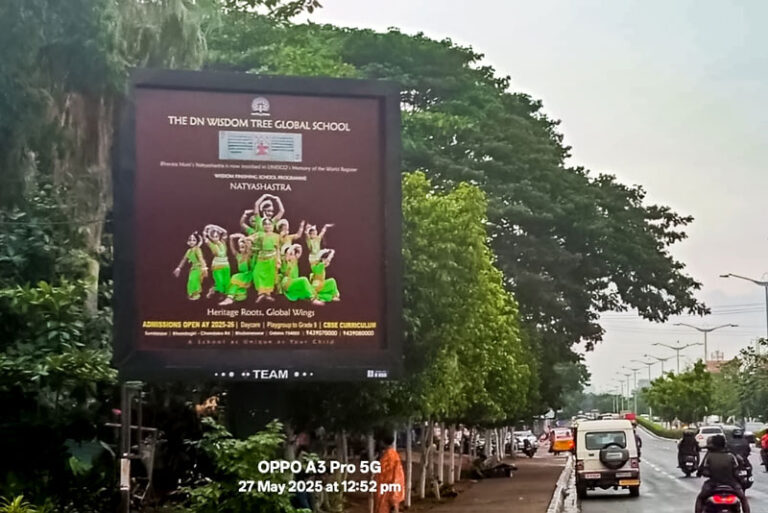 web-TEAM-HOARDINGS-(19)